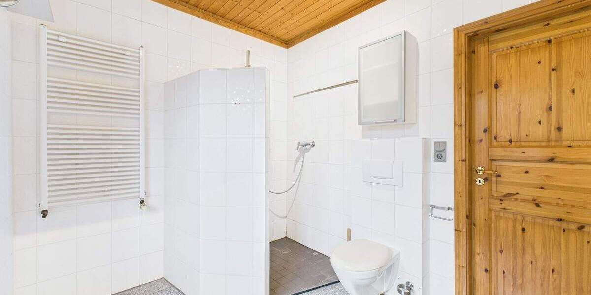 Mehrfamilienhaus, Wohnhaus Nordleda - 4 Zimmer, 137 m&sup2;, 299.000&euro; | Angebot:25666571