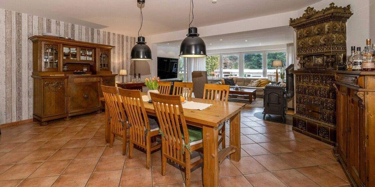 Mehrfamilienhaus, Wohnhaus Cuxhaven / Stickenbüttel Stickenbüttel - 8 Zimmer, 211 m&sup2;, 439.000&euro; | Angebot:25676361