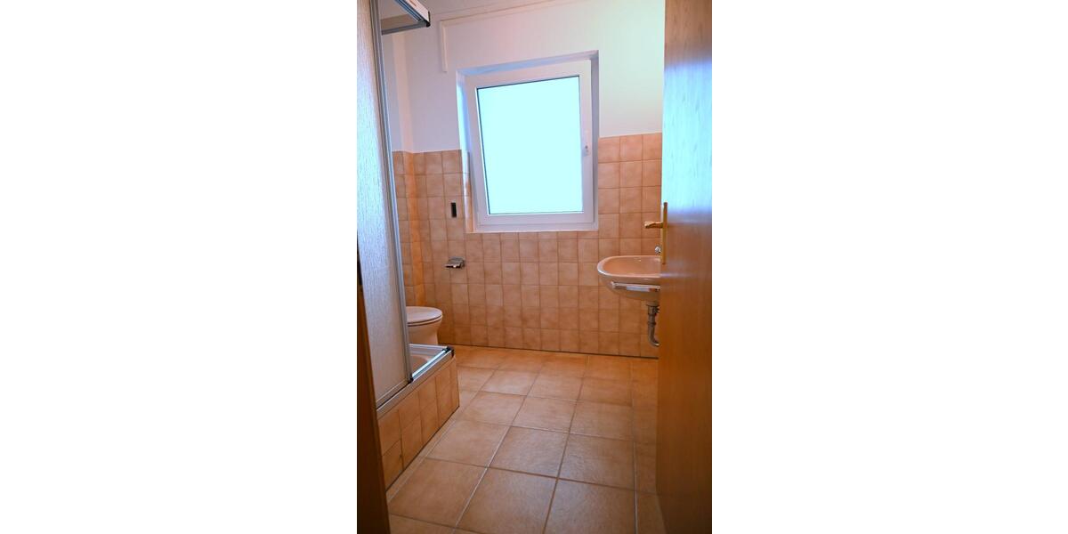 Erdgeschoßwohnung Cuxhaven Duhnen - 4 Zimmer, 126 m&sup2;, 1.450&euro; | Angebot:26031887