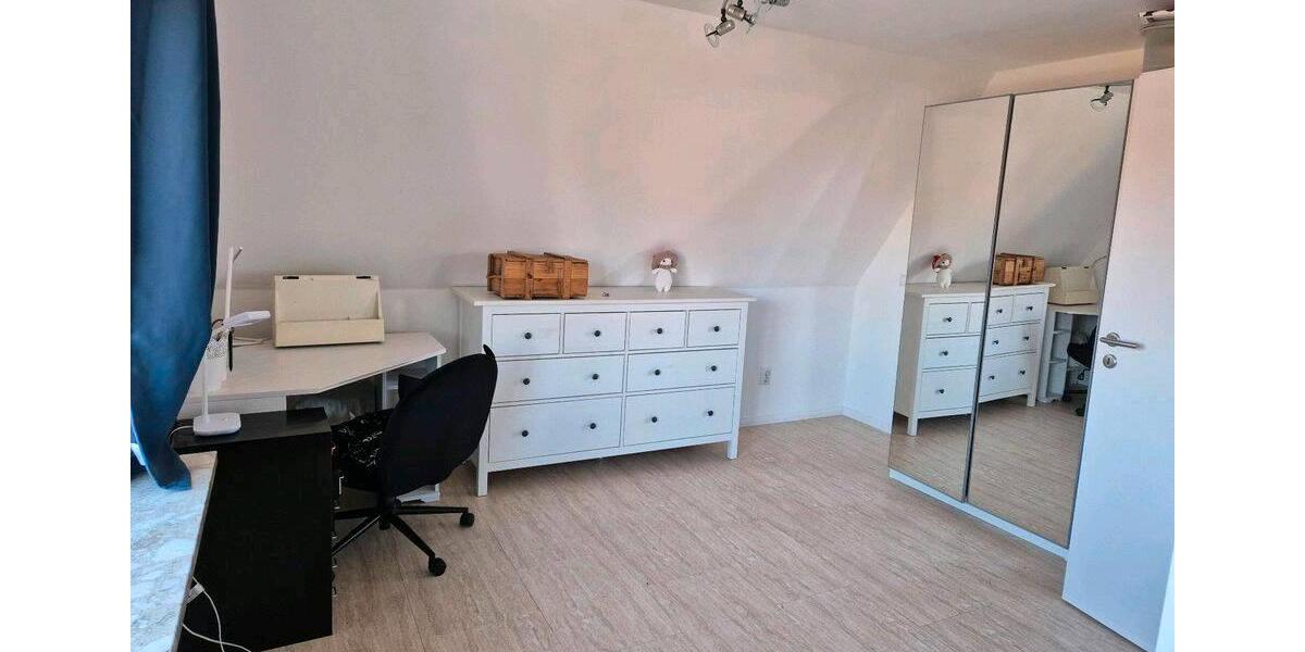 Einfamilienhaus Cuxhaven Groden - 3 Zimmer, 94 m&sup2;, 1.100&euro; | Angebot:25980737