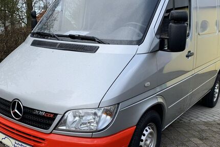Mercedes-Benz Sprinter 157.400 km 10.970 &euro; Geestland 27624