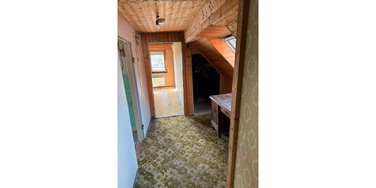 Einfamilienhaus Neuhaus (Oste) - 10 Zimmer, 145 m&sup2;, 75.000&euro; | Angebot:25987642