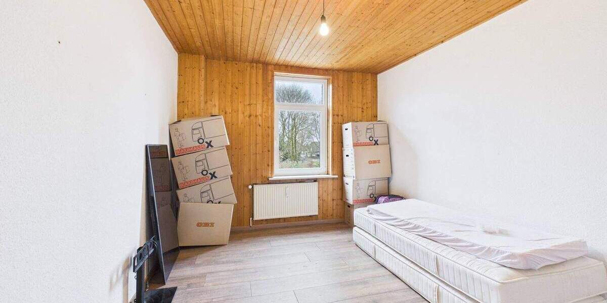 Einfamilienhaus Geestland Drangstedt - 8 Zimmer, 230 m&sup2;, 225.000&euro; | Angebot:25730350
