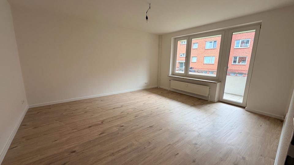 Etagenwohnung Brunsbüttel - 3 Zimmer, 77 m&sup2;, 654&euro; | Angebot:26635392