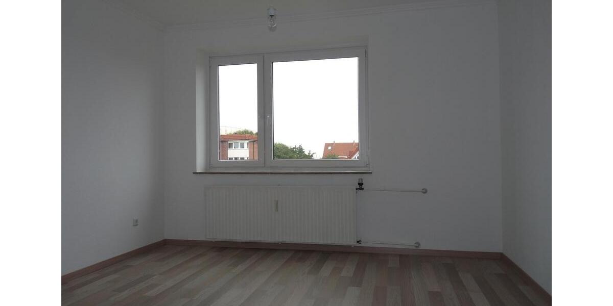 Etagenwohnung Cuxhaven Groden - 2.5 Zimmer, 77 m&sup2;, 845&euro; | Angebot:26050352