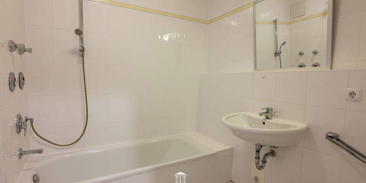 Etagenwohnung Cuxhaven - 2 Zimmer, 77 m&sup2;, 340.000&euro; | Angebot:25725892