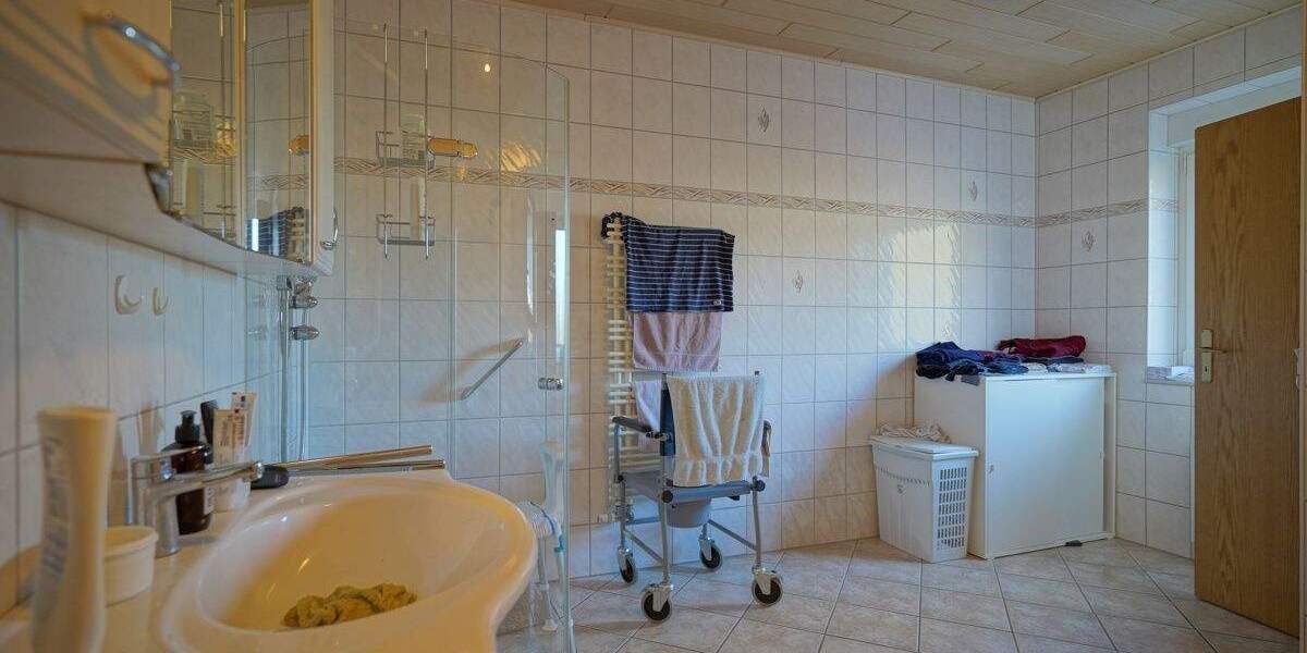 Mehrfamilienhaus, Wohnhaus Geestland Ankelohe - 5 Zimmer, 120 m&sup2;, 389.000&euro; | Angebot:25661861