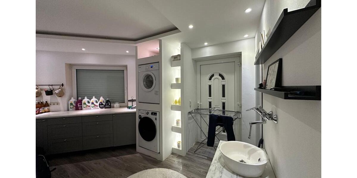 Einfamilienhaus Geestland Bad Bederkesa - 9 Zimmer, 252 m&sup2;, 525.000&euro; | Angebot:24497129