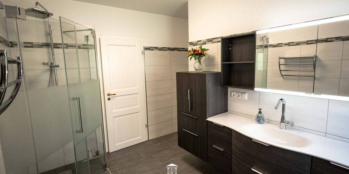 Einfamilienhaus Cuxhaven Duhnen - 1 Zimmer, 272 m&sup2;, 690.000&euro; | Angebot:25665450