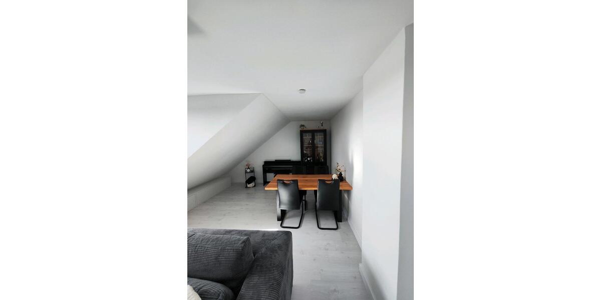 Dachgeschoßwohnung Wurster Nordseeküste - 3 Zimmer, 80 m&sup2;, 125.000&euro; | Angebot:26088668