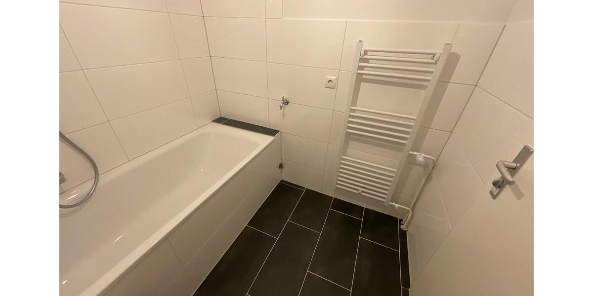 Etagenwohnung Brunsbüttel - 4 Zimmer, 85 m&sup2;, 669&euro; | Angebot:26365505