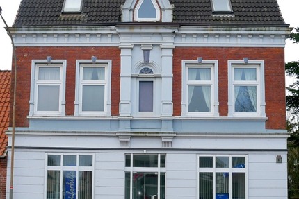 Historisches, gepflegtes Wohn- und Geschäftshaus über drei Etagen in 25709 Marne zu verkaufen. - Haus Marne | Angebot:14727424