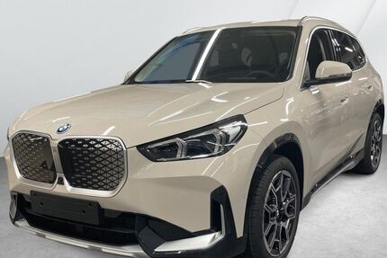 BMW iX1 3.500 km 59.960 &euro; Cuxhaven 27472