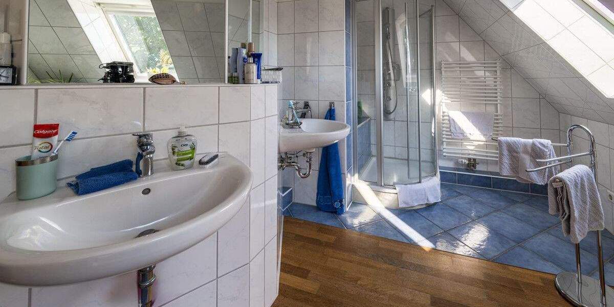 Einfamilienhaus Geestland-Debstedt Debstedt - 8 Zimmer, 242 m&sup2;, 570.000&euro; | Angebot:25737096