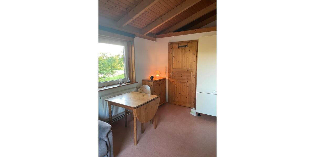 Dachgeschoßwohnung Brunsbüttel - 1 Zimmer, 25 m&sup2;, 430&euro; | Angebot:26681443