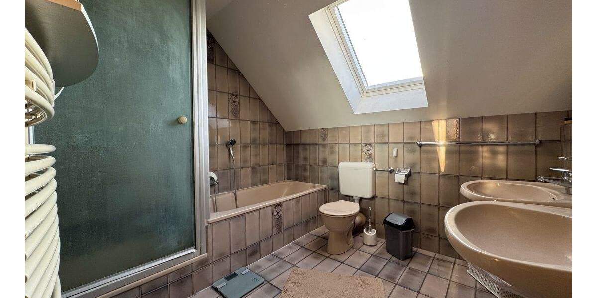 Einfamilienhaus Brunsbüttel - 5 Zimmer, 146 m&sup2;, 345.000&euro; | Angebot:25697414