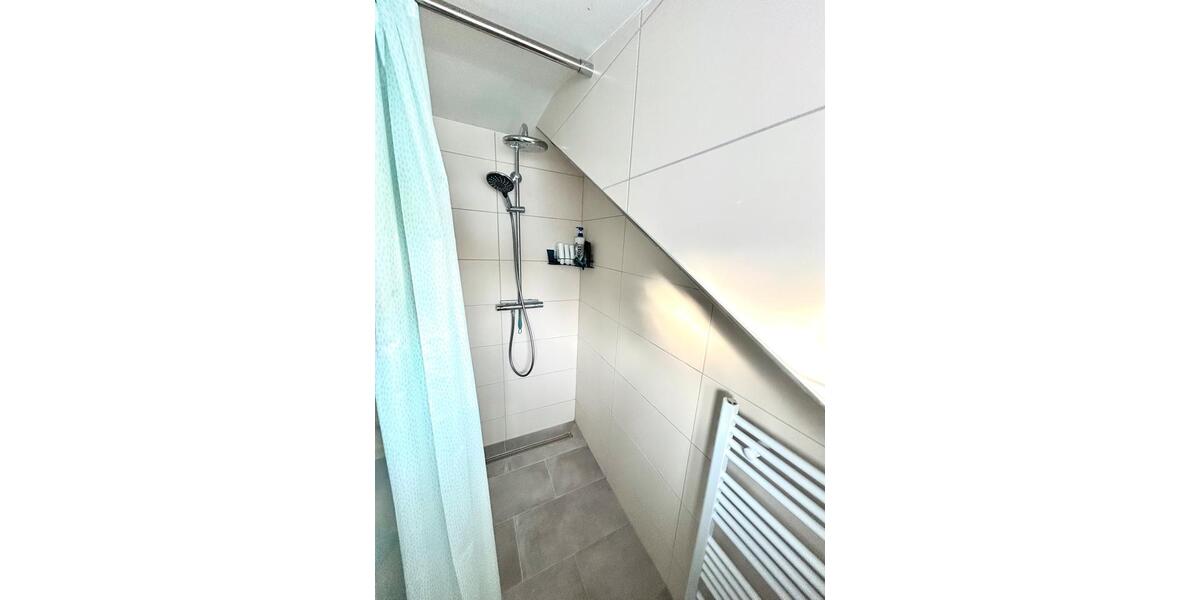 Dachgeschoßwohnung Geestland - 3 Zimmer, 88 m&sup2;, 690&euro; | Angebot:24551411