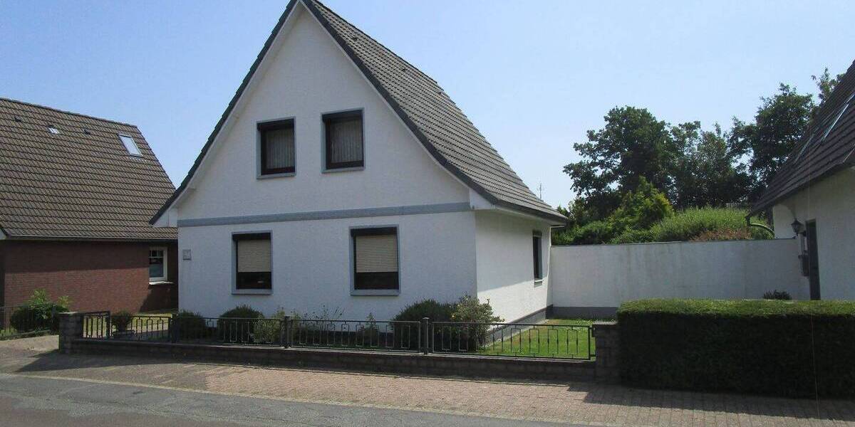 Mehrfamilienhaus, Wohnhaus Cuxhaven Groden - 105.000&euro; | Angebot:25747422