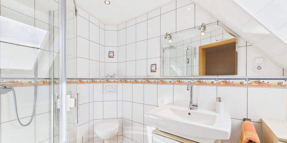 Etagenwohnung Cuxhaven Döse - 4 Zimmer, 95 m&sup2;, 239.000&euro; | Angebot:25666578