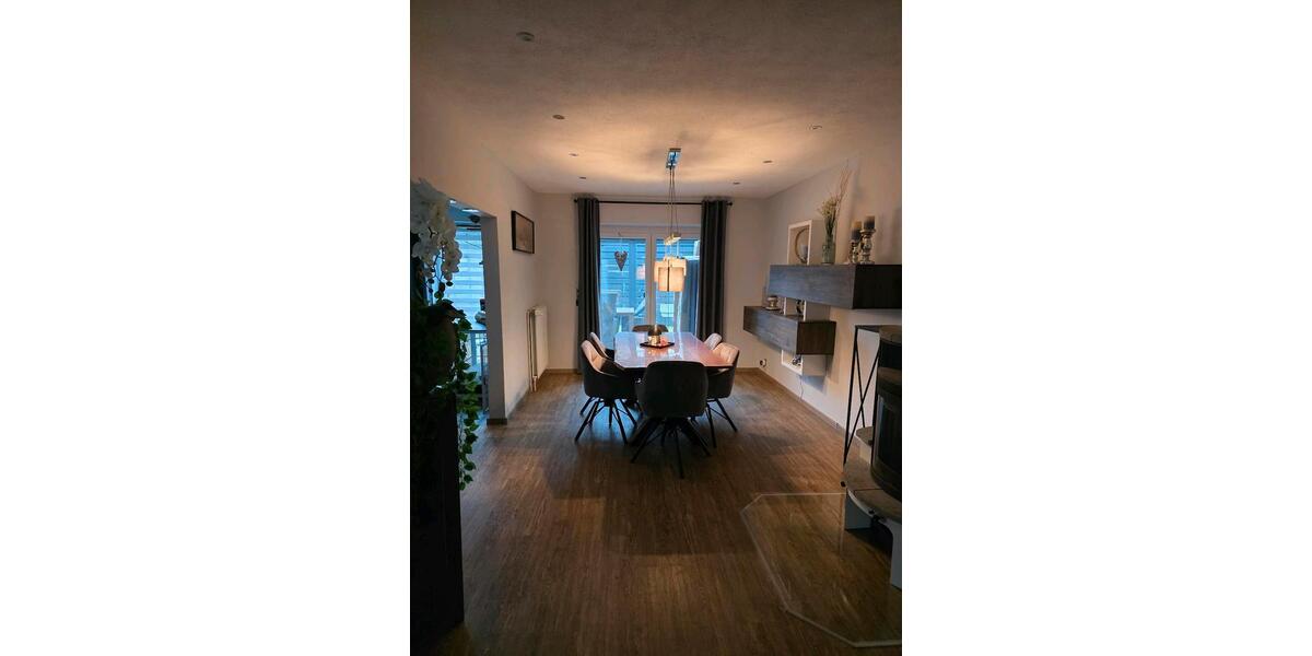 Einfamilienhaus Brunsbüttel - 8 Zimmer, 170 m&sup2;, 620.000&euro; | Angebot:26319423