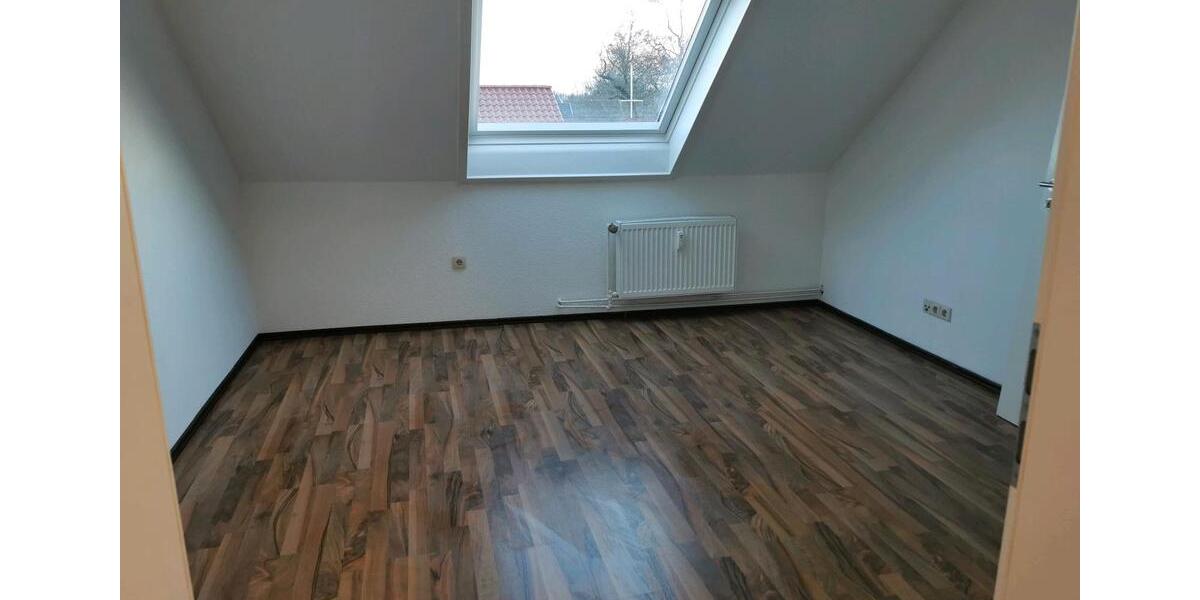 Dachgeschoßwohnung Wurster Nordseeküste - 3 Zimmer, 84 m&sup2;, 1.000&euro; | Angebot:26035978