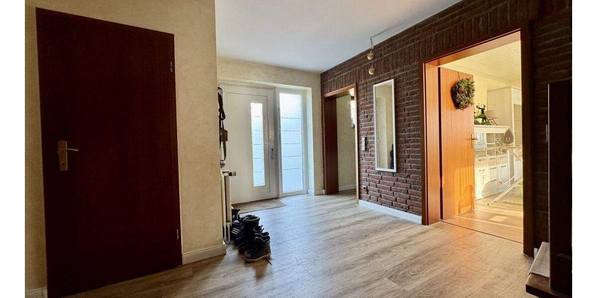Einfamilienhaus Brunsbüttel - 5 Zimmer, 146 m&sup2;, 345.000&euro; | Angebot:25697414