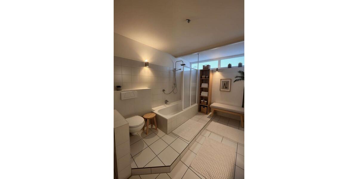 Dachgeschoßwohnung Cuxhaven - 2.5 Zimmer, 135 m&sup2;, 1.118&euro; | Angebot:26004700