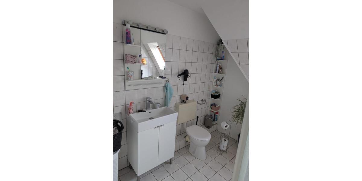 Etagenwohnung Cuxhaven Groden - 4 Zimmer, 90 m&sup2;, 750&euro; | Angebot:25929342