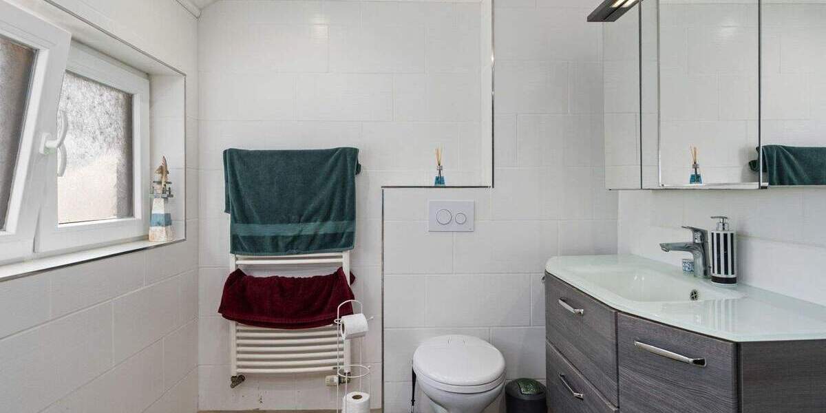 Einfamilienhaus Cuxhaven Süder-Westerwisch - 7 Zimmer, 215 m&sup2;, 449.000&euro; | Angebot:25896639