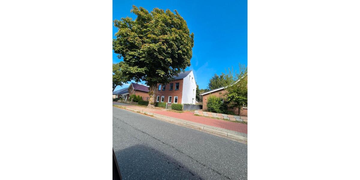 Einfamilienhaus Brunsbüttel - 6 Zimmer, 140 m&sup2;, 1.300&euro; | Angebot:25908080