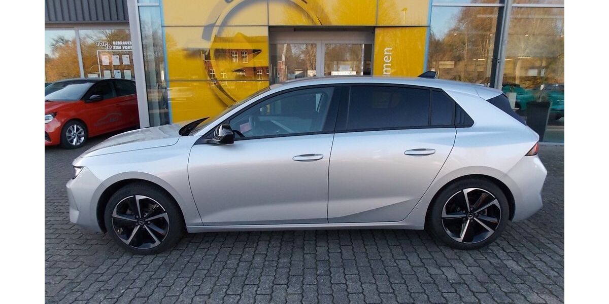 Opel Astra 29.800 km 19.490 &euro; Brunsbüttel 25541