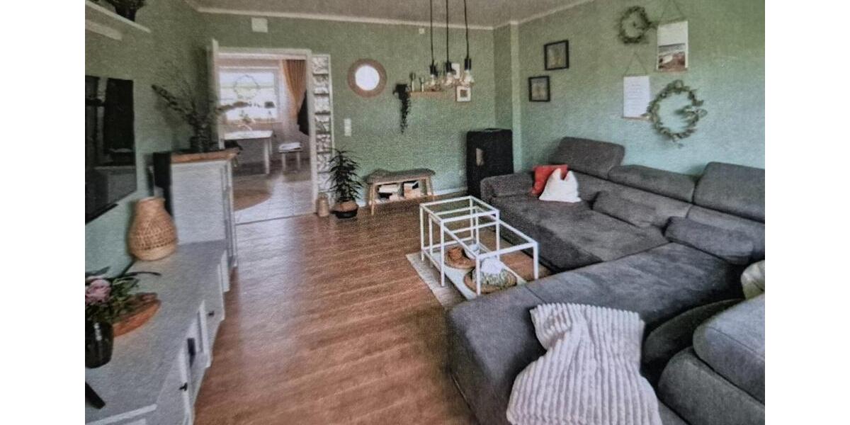 Etagenwohnung Brunsbüttel - 5 Zimmer, 101 m&sup2;, 1.050&euro; | Angebot:25831326