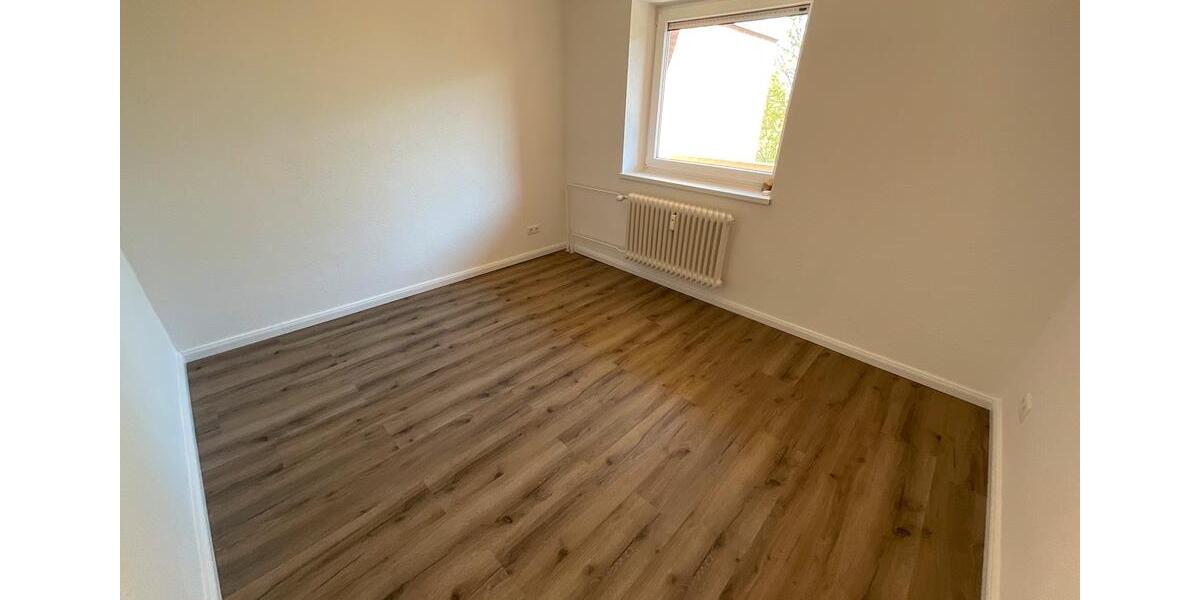 Etagenwohnung Brunsbüttel - 4 Zimmer, 85 m&sup2;, 669&euro; | Angebot:26365505