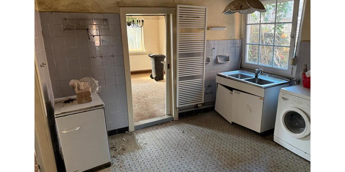 Einfamilienhaus Neuhaus (Oste) - 10 Zimmer, 145 m&sup2;, 75.000&euro; | Angebot:25987642