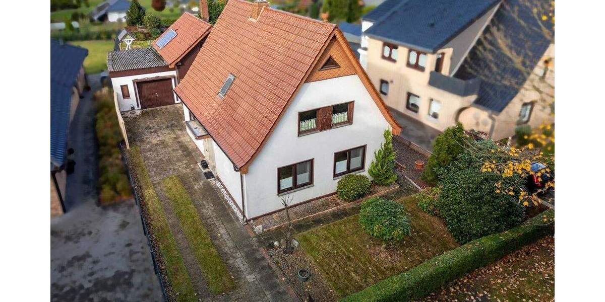 Einfamilienhaus Geestland Debstedt - 7 Zimmer, 121 m&sup2;, 195.000&euro; | Angebot:25676350