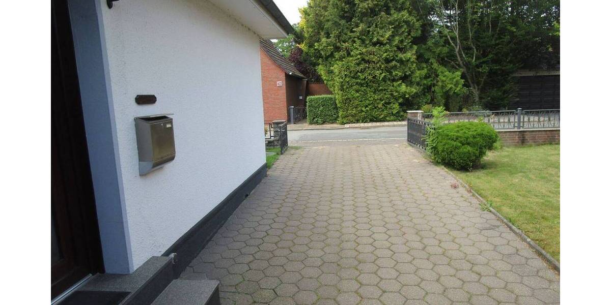 Mehrfamilienhaus, Wohnhaus Cuxhaven Groden - 105.000&euro; | Angebot:25747422