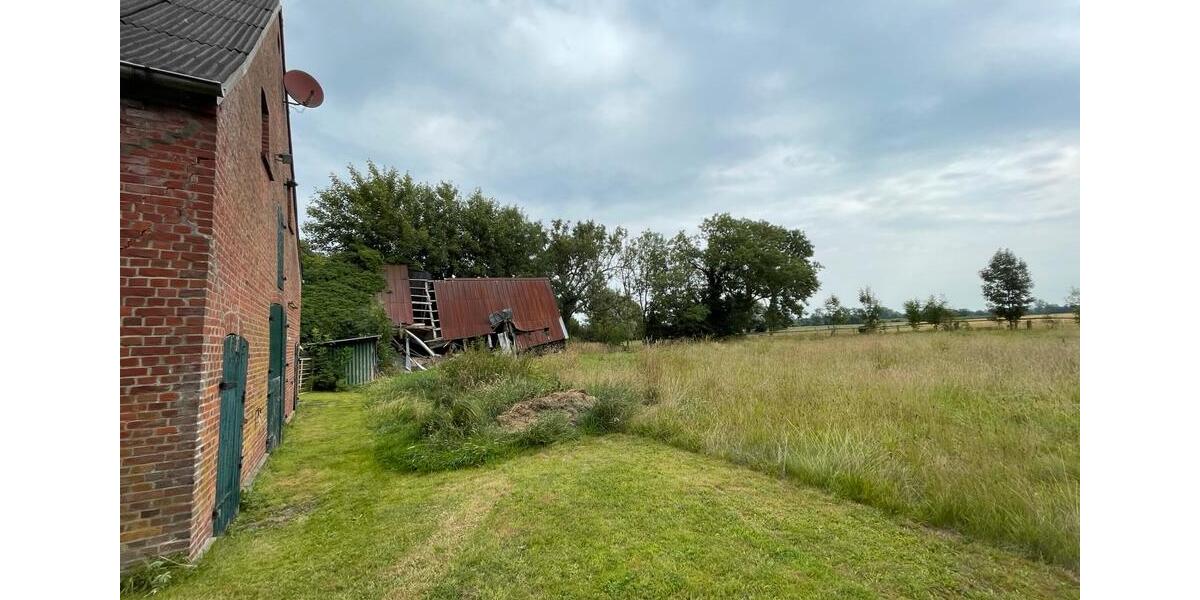 Mehrfamilienhaus, Wohnhaus Bülkau - 10 Zimmer, 280 m&sup2;, 185.000&euro; | Angebot:26041190