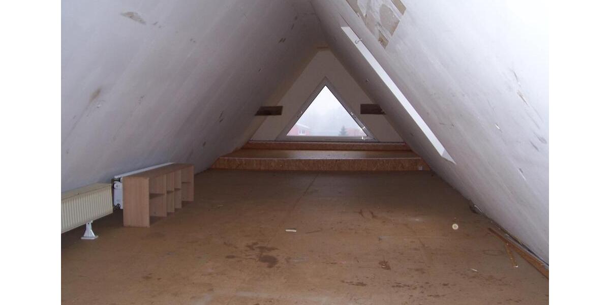 Dachgeschoßwohnung Geestland Bad Bederkesa - 2 Zimmer, 90 m&sup2;, 655&euro; | Angebot:26021926