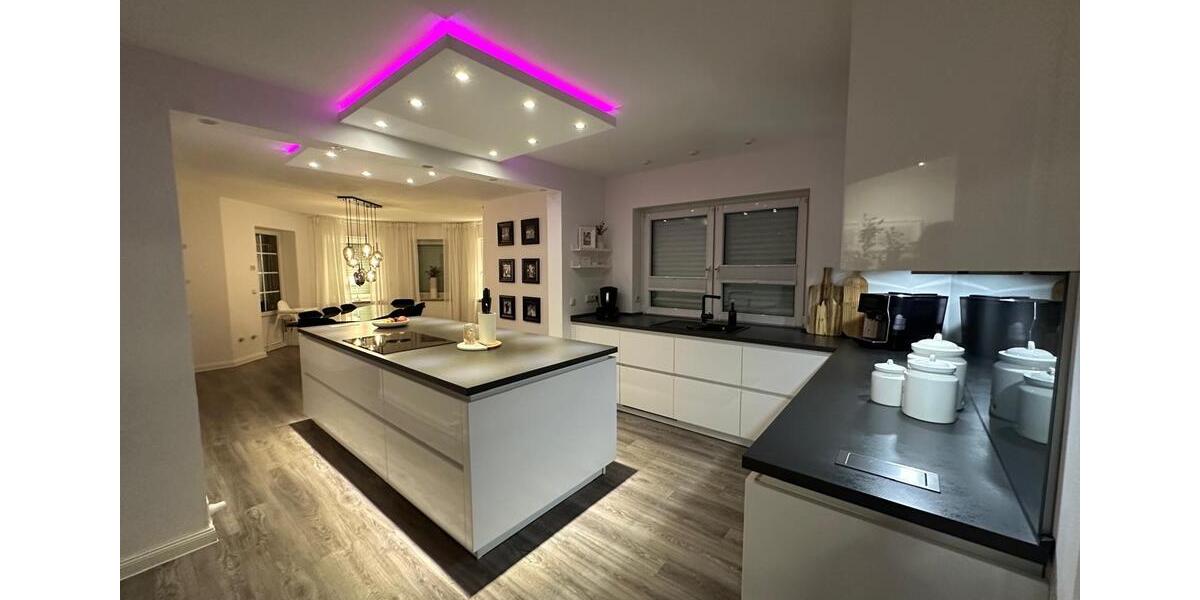 Einfamilienhaus Geestland Bad Bederkesa - 9 Zimmer, 252 m&sup2;, 525.000&euro; | Angebot:24497129