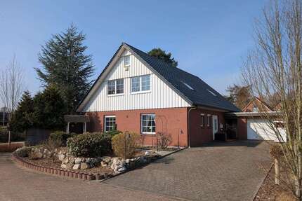 Haus Cadenberge - 6 Zimmer, 208 m&sup2;, 339.000&euro; | Angebot:25884779