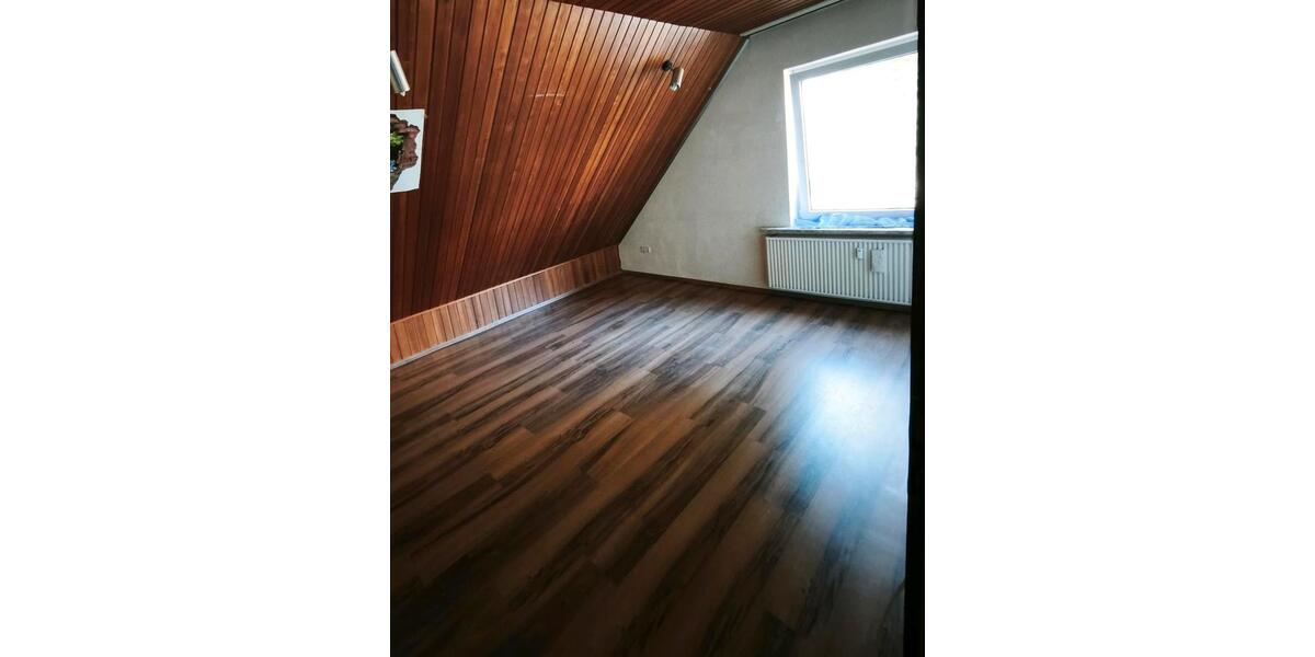 Etagenwohnung Geestland - 3 Zimmer, 87 m&sup2;, 480&euro; | Angebot:25297350