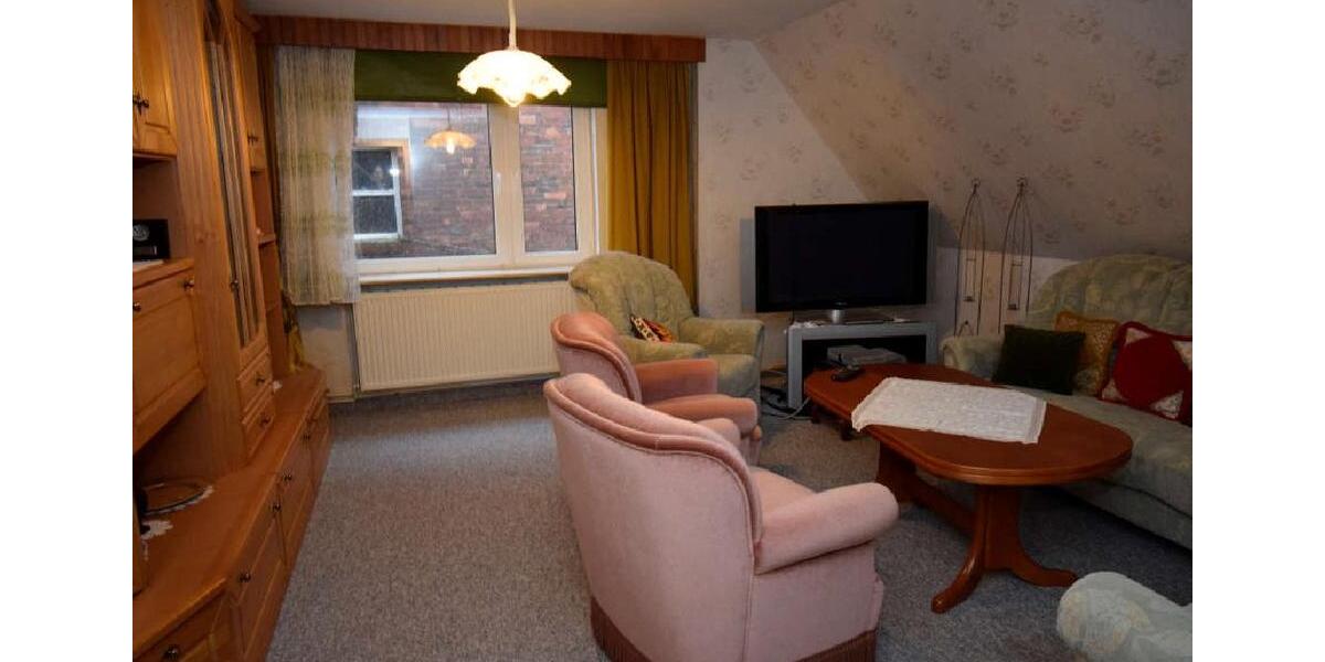 Dachgeschoßwohnung Bülkau - 5 Zimmer, 120 m&sup2;, 15&euro; | Angebot:26030862