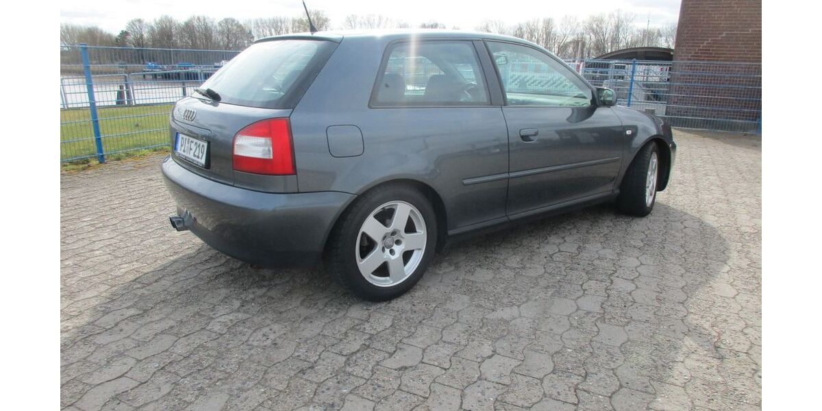 Audi A3 299.000 km 3.750 &euro; Neuhaus/Oste 21785