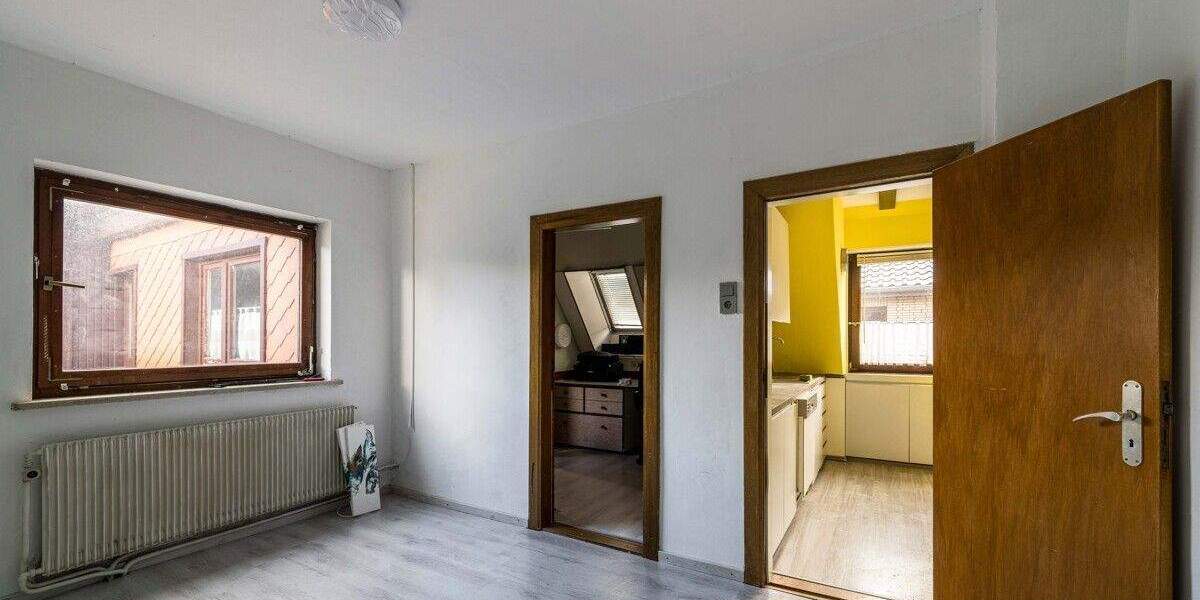 Einfamilienhaus Geestland Debstedt - 7 Zimmer, 121 m&sup2;, 195.000&euro; | Angebot:25676350