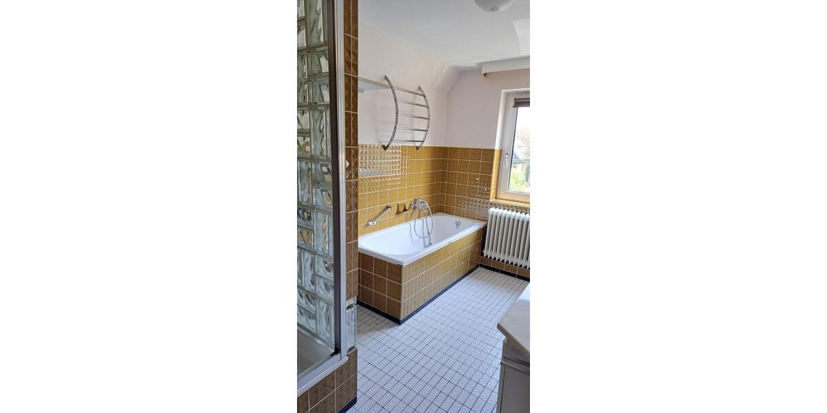 Einfamilienhaus Brunsbüttel - 5 Zimmer, 125 m&sup2;, 170.000&euro; | Angebot:27081729