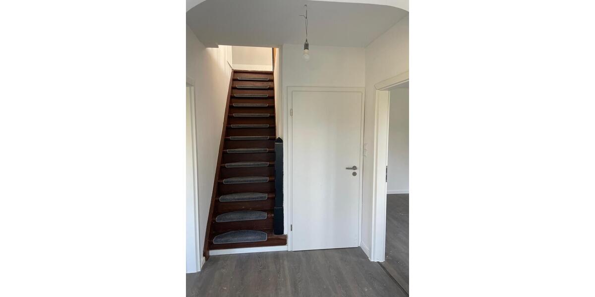 Einfamilienhaus Cuxhaven Groden - 7 Zimmer, 163 m&sup2;, 219.000&euro; | Angebot:25937566