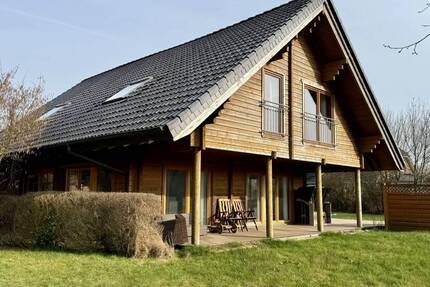 Haus Brunsbüttel - 5 Zimmer, 185 m&sup2;, 389.000&euro; | Angebot:26094015