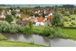 Historisches Mehrfamilienhaus in direkter Flusslage mit großem Entwicklungspotenzial - Mehrfamilienhaus, Wohnhaus Neuhaus (Oste) | Angebot:27225040