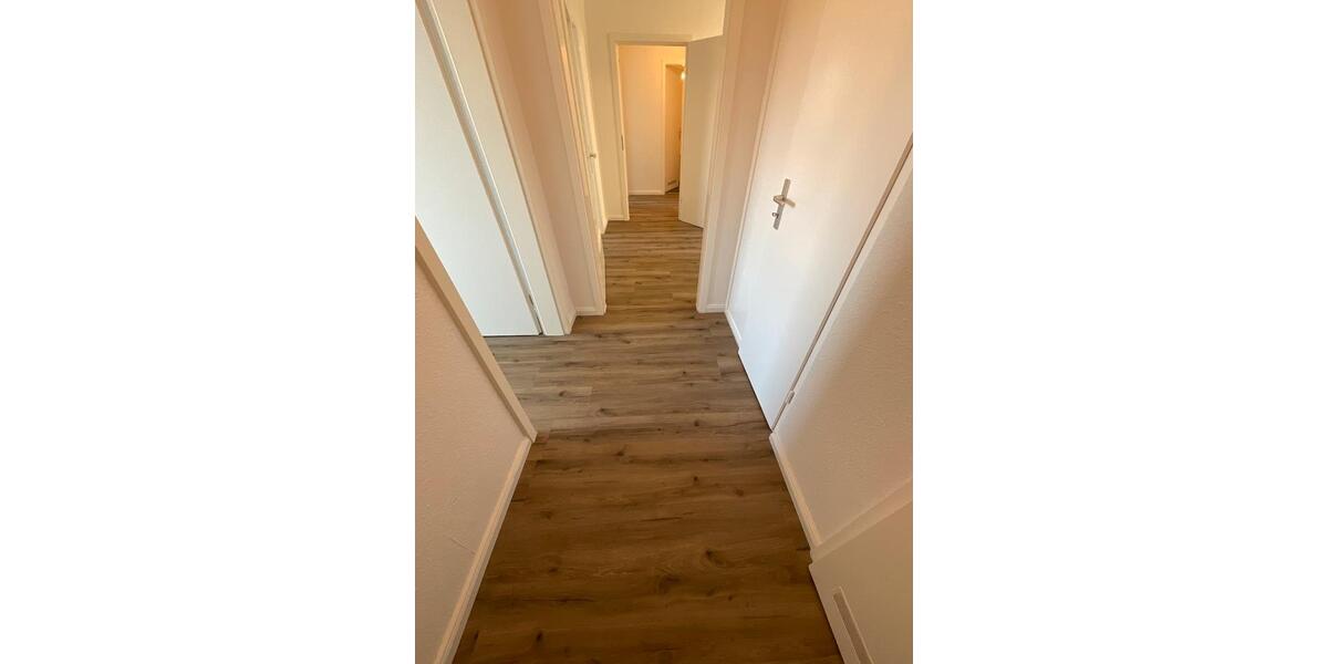 Etagenwohnung Brunsbüttel - 4 Zimmer, 85 m&sup2;, 669&euro; | Angebot:26365505