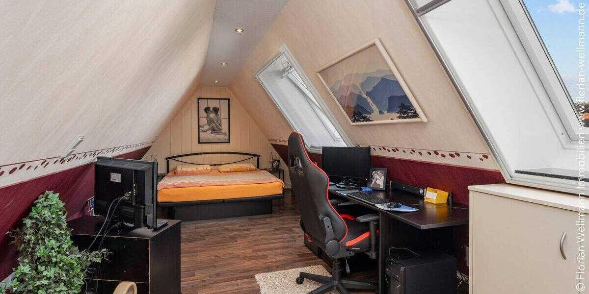 Mehrfamilienhaus, Wohnhaus Cuxhaven Döse - 8 Zimmer, 208 m&sup2;, 429.000&euro; | Angebot:25726094